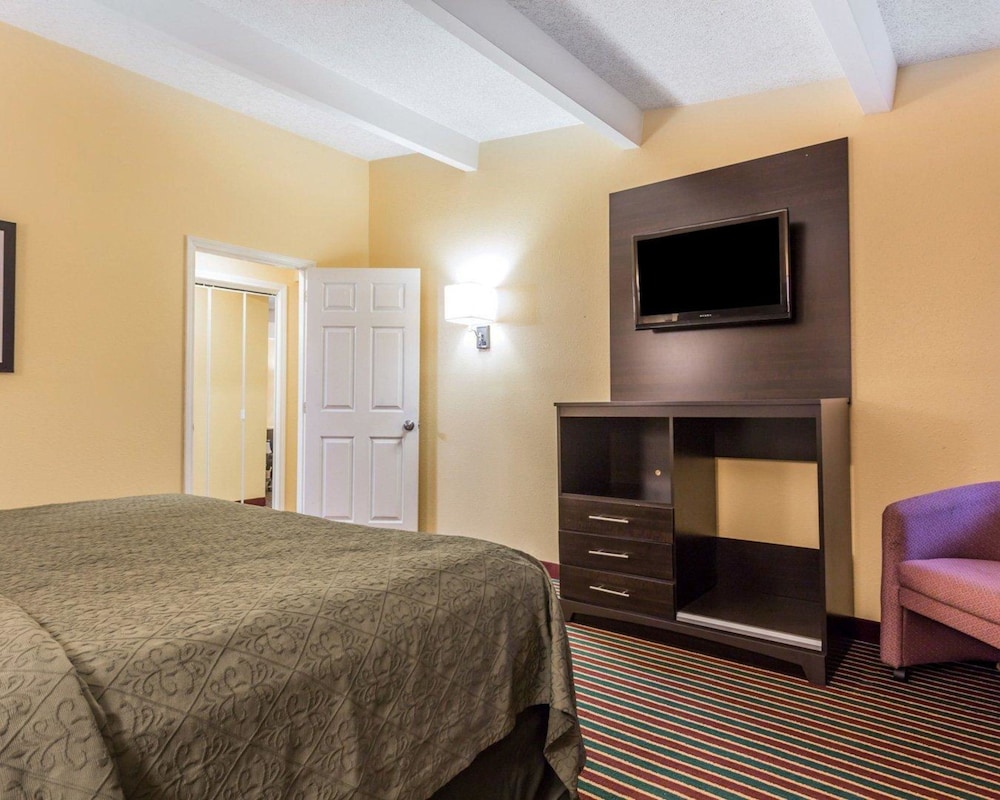 Quality Inn Rock Hill Northeast I-77 12/47