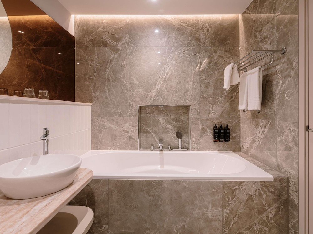 Mercure London Earls Court 57/59