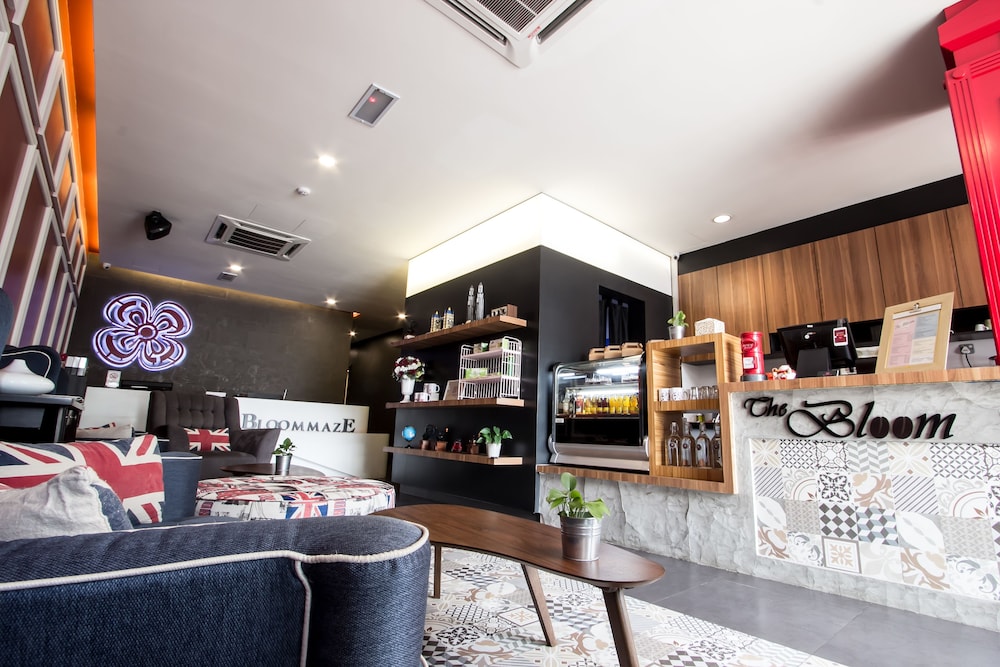 Bloommaze Boutique Hotel 54/69