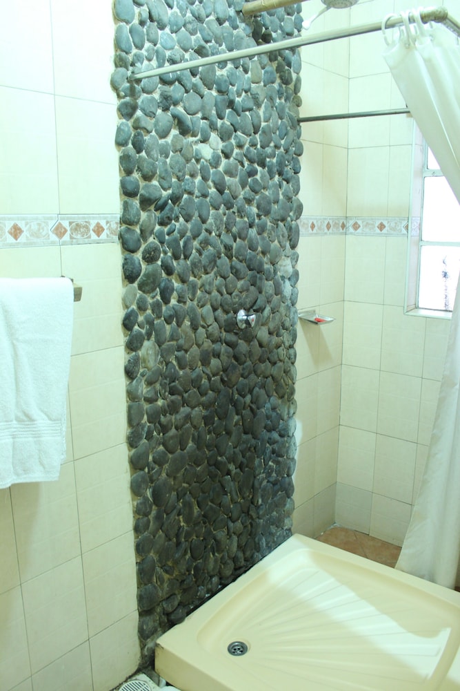 Khweza Bed & Breakfast 29/43