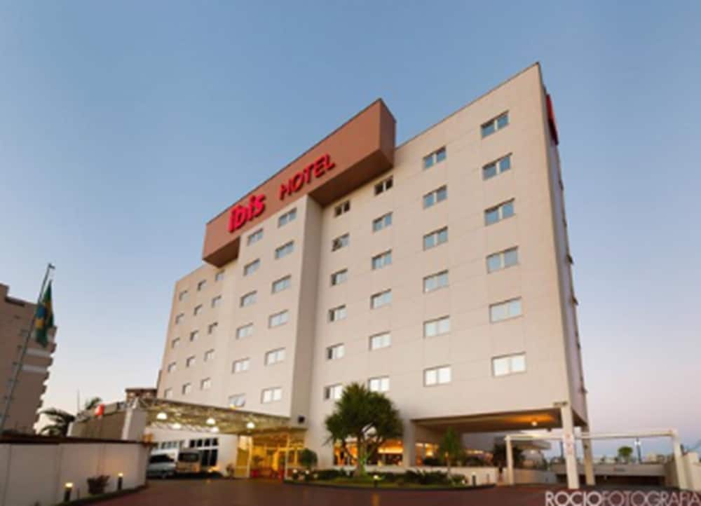 Ibis Uberlandia 1/56
