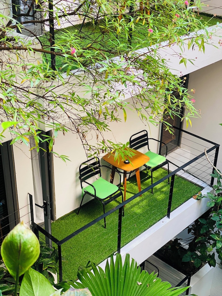 John Boutique Villa 62/68