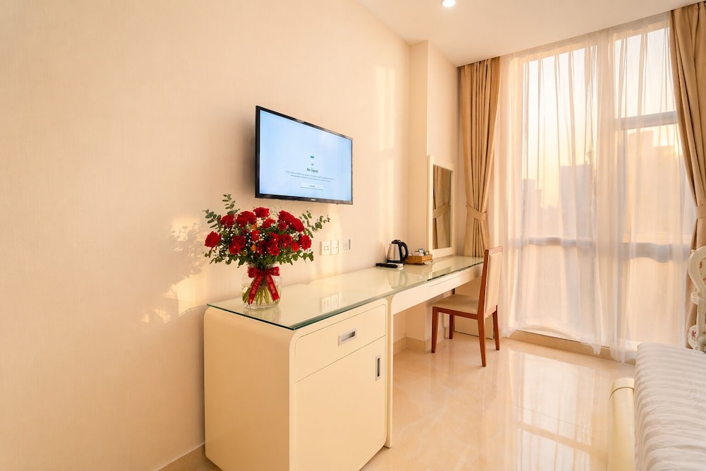 Golden Star Hotel 36/50