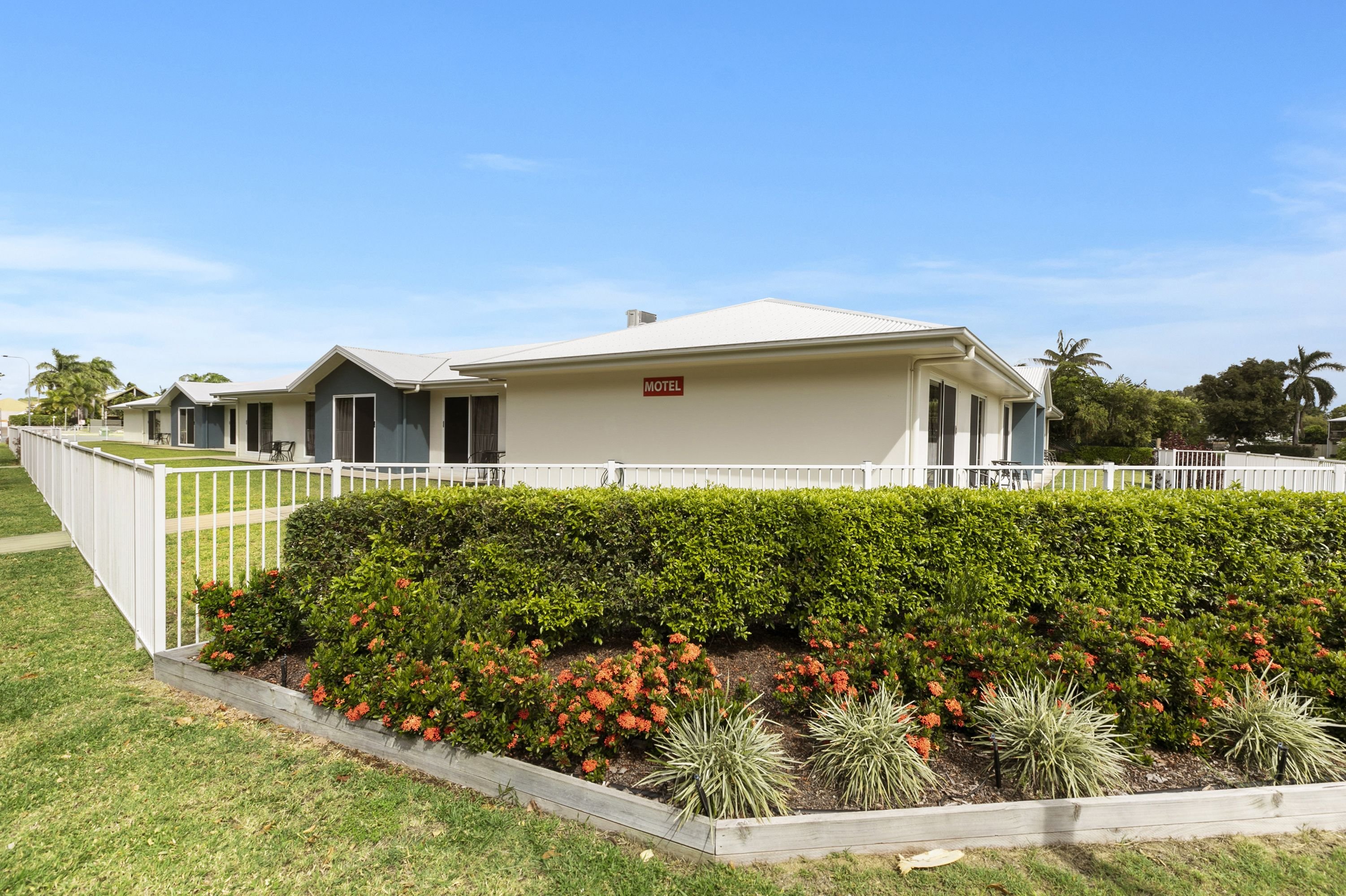 Hotel Beachside 4/34