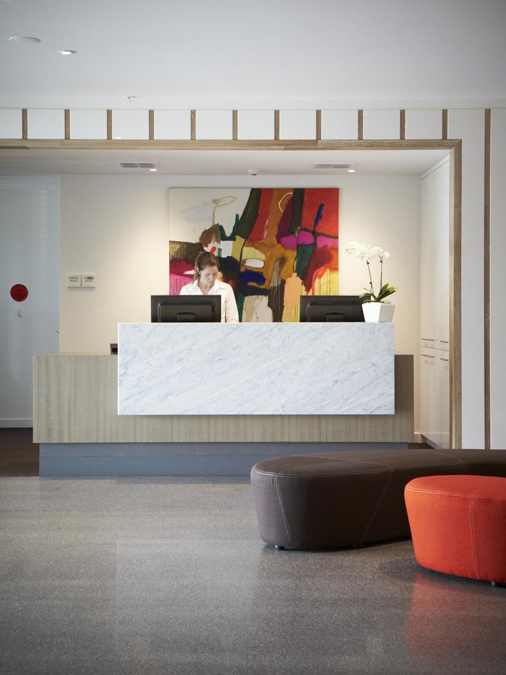 FLINDERS HOTEL 3/7