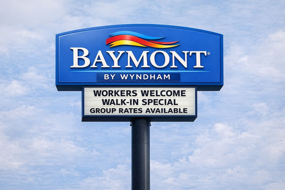 Baymont by Wyndham Lumberton NC 33/52