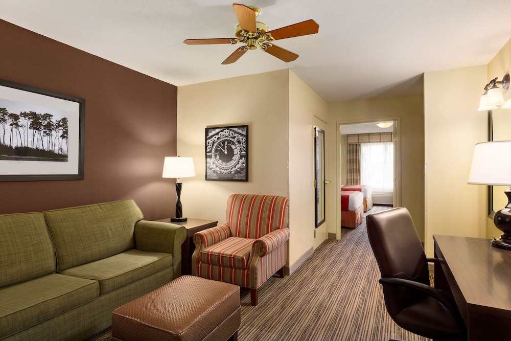 Country Inn & Suites by Radisson, Albert Lea - Austin 23/35