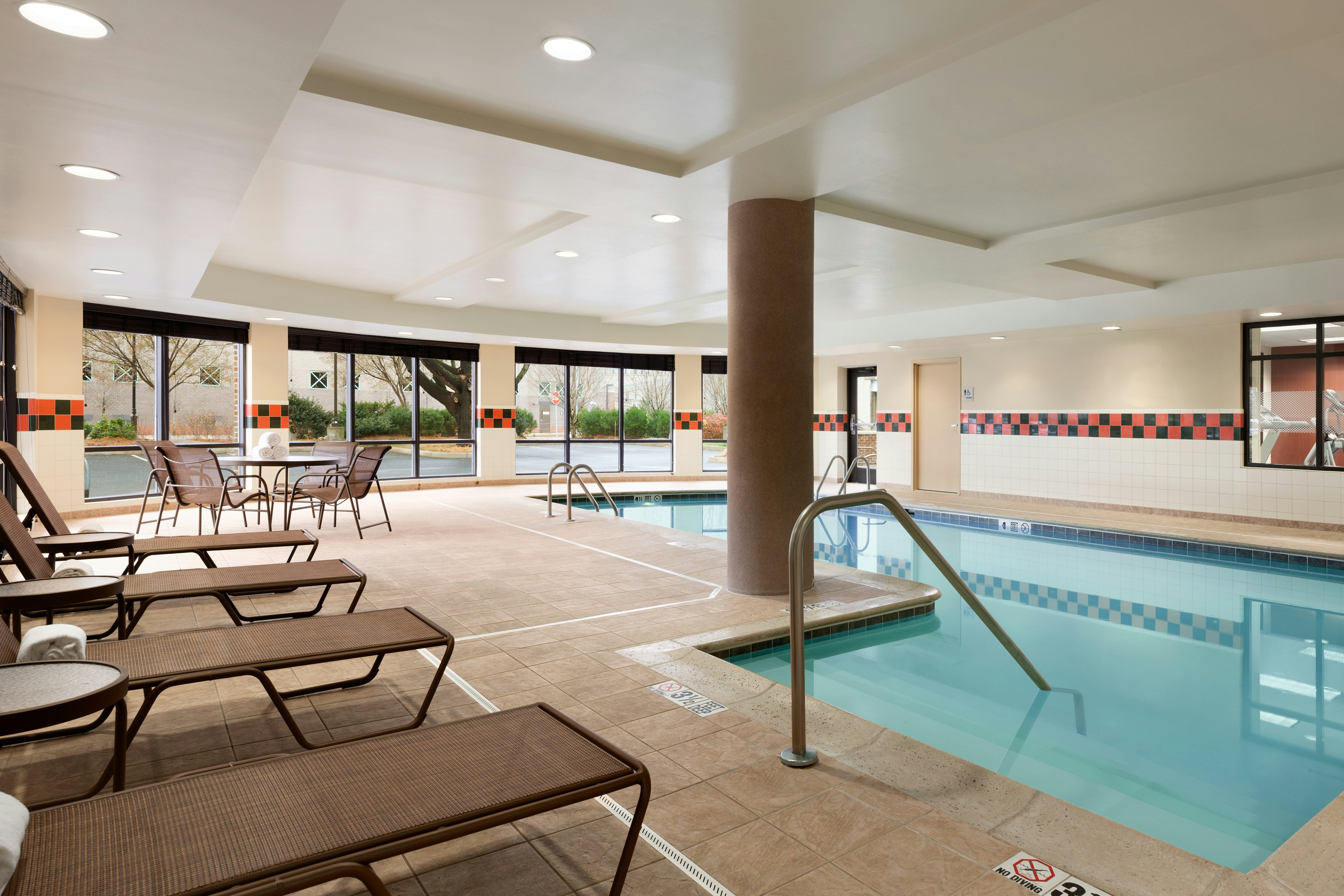 Hampton Inn and Suites Hartford/East Hartford 23/50