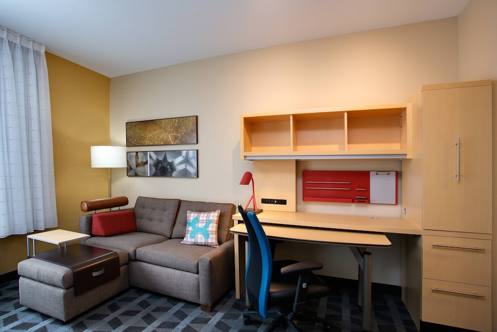 Towneplace Suites By Marriott Gainesville Northwest 13/23
