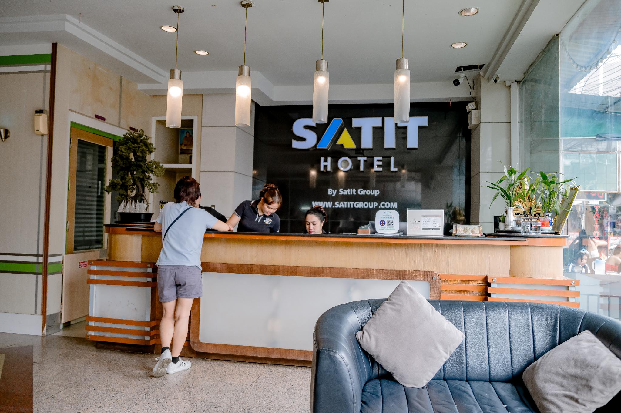Satit Hotel 12/30