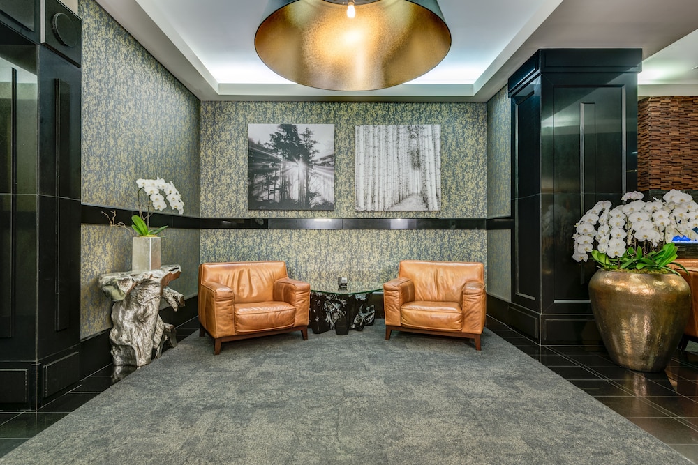 Carmana Hotel and Suites 7/39