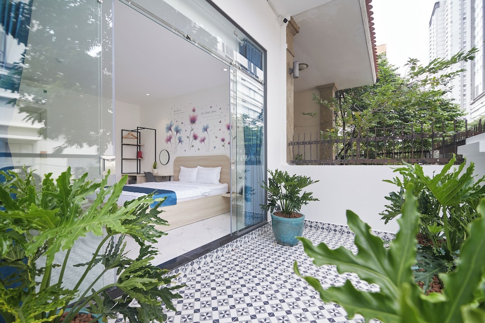 Bin Bin Hotel 9 15/50