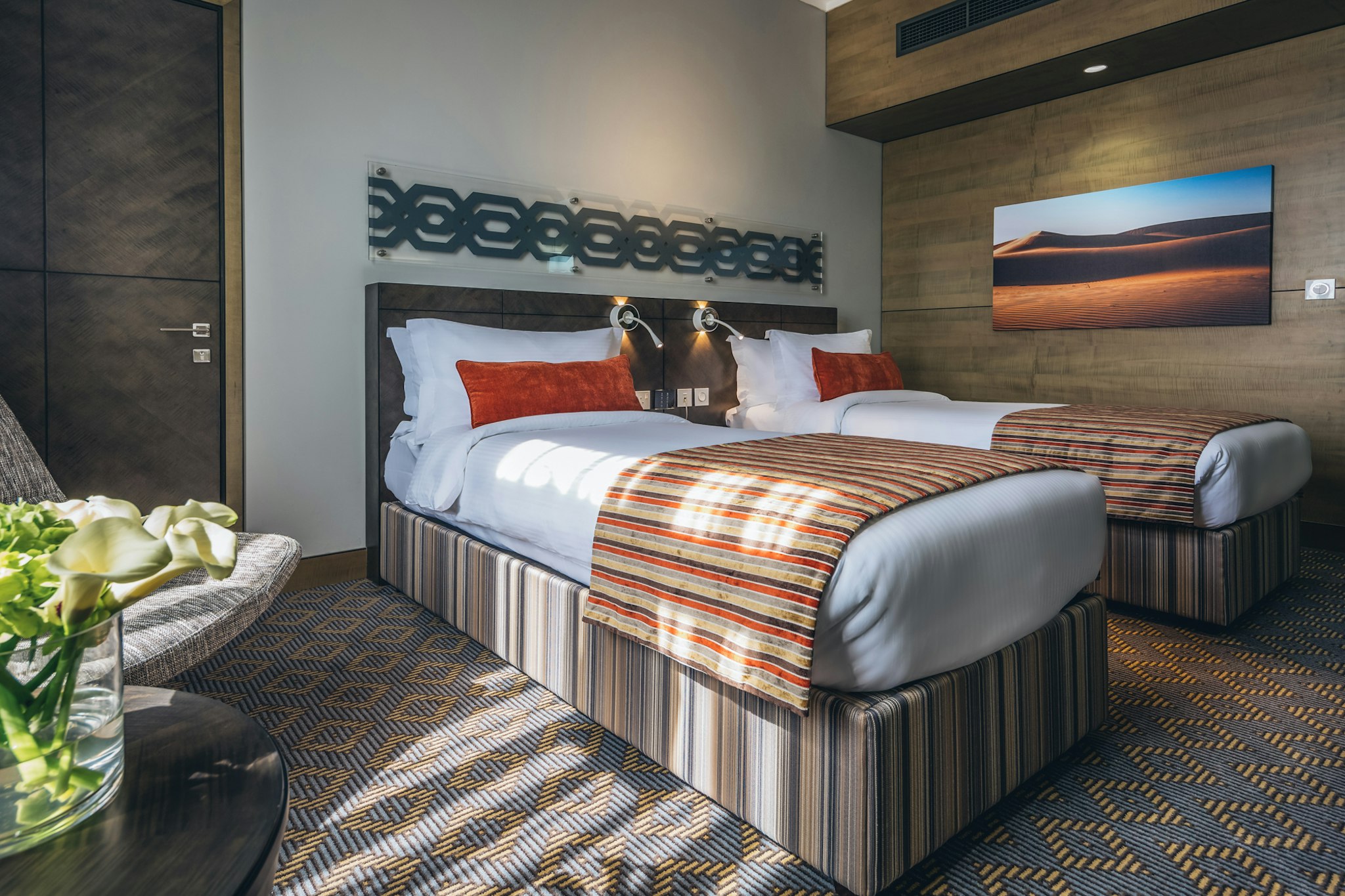 Classic, Twin Beds, Partial View