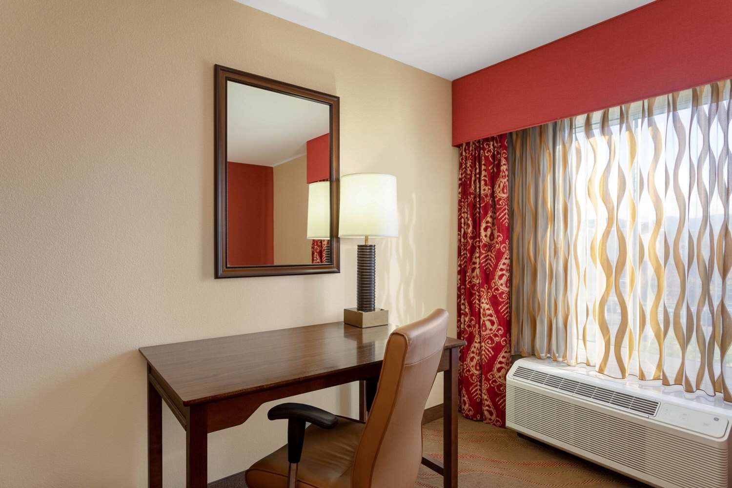 La Quinta Inn Suites Pigeon Forge 43/64