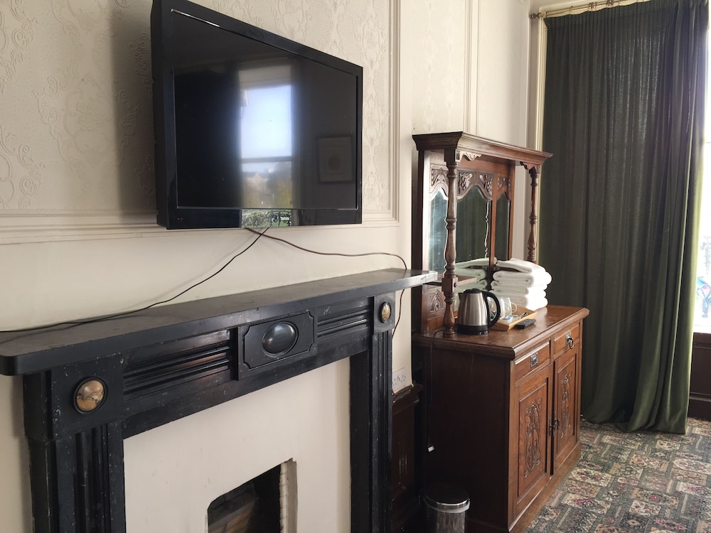 Adelphi Edinburgh Hotel 43/43