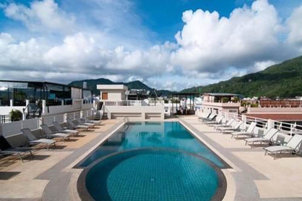 The Ashlee Plaza Patong Hotel & Spa 70/75