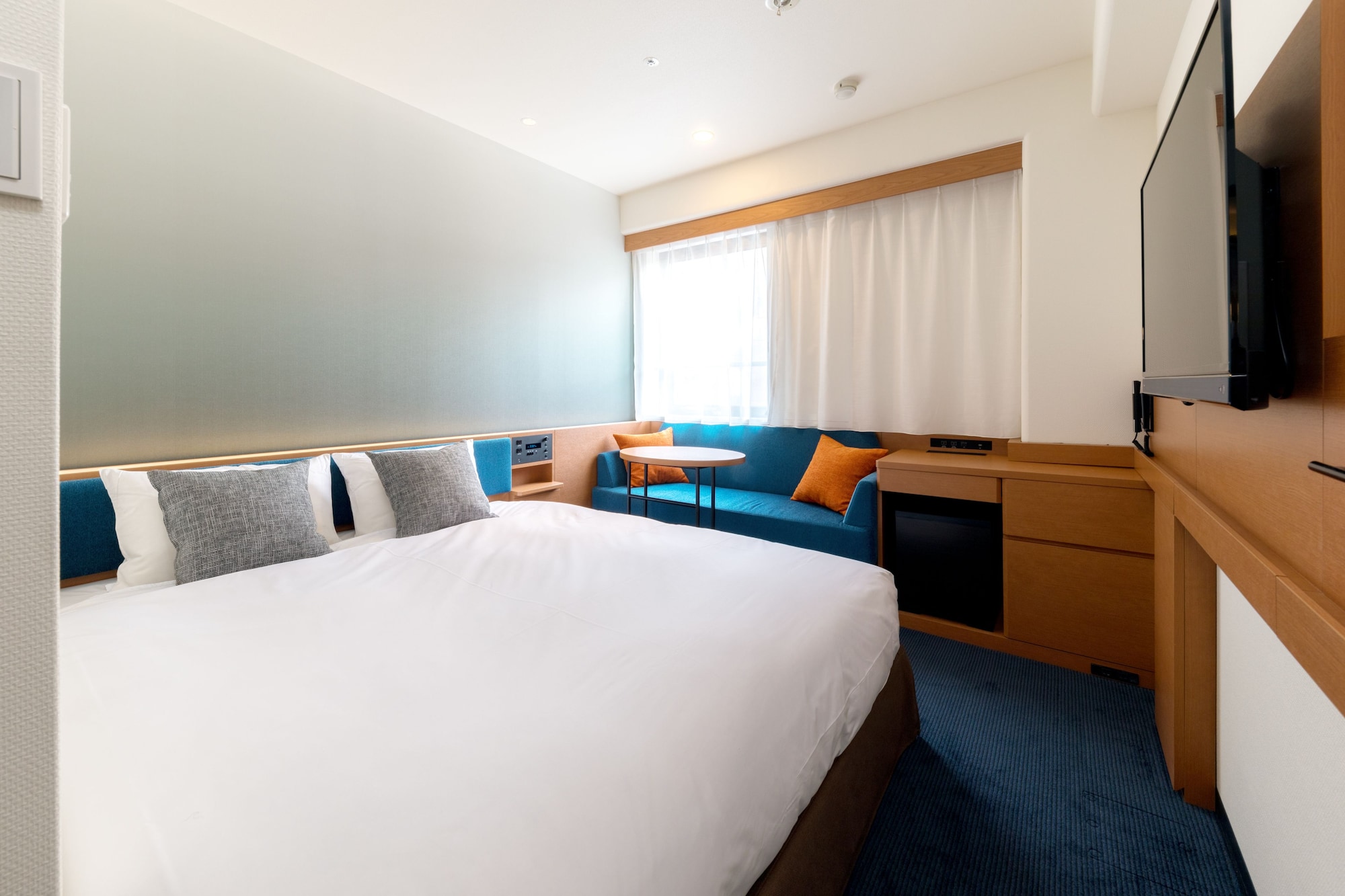 ROOM, SINGLE, DOUBLE BED