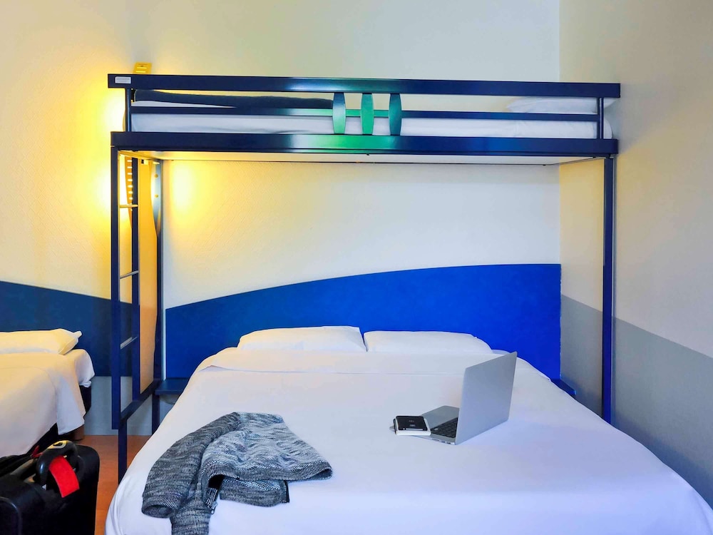 Ibis Budget Rennes Cesson 35/63