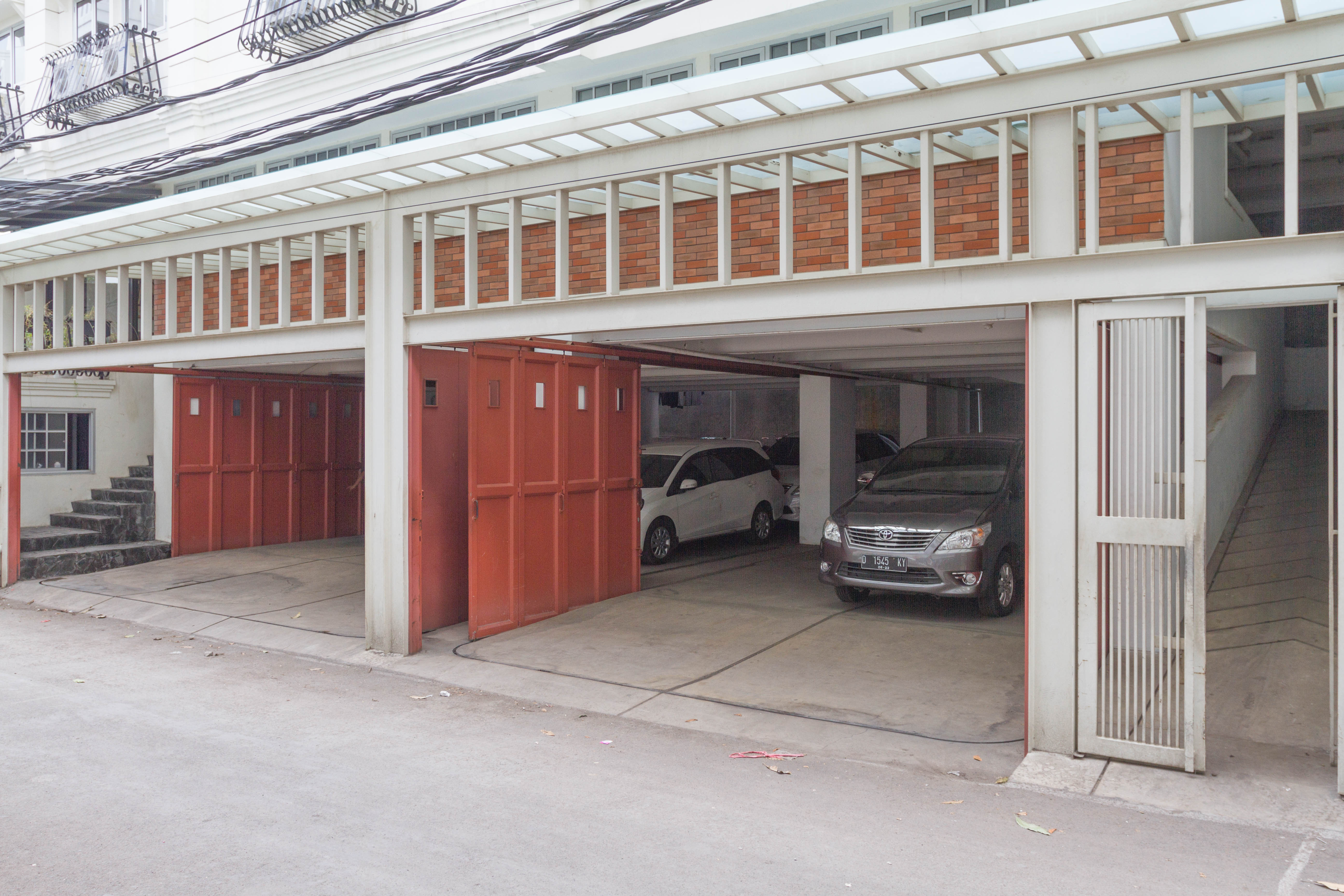 Reddoorz at Malabar Street 18/20