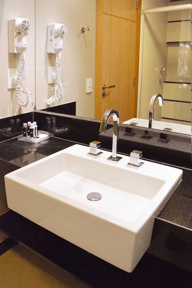 Royalty Rio Hotel 57/58
