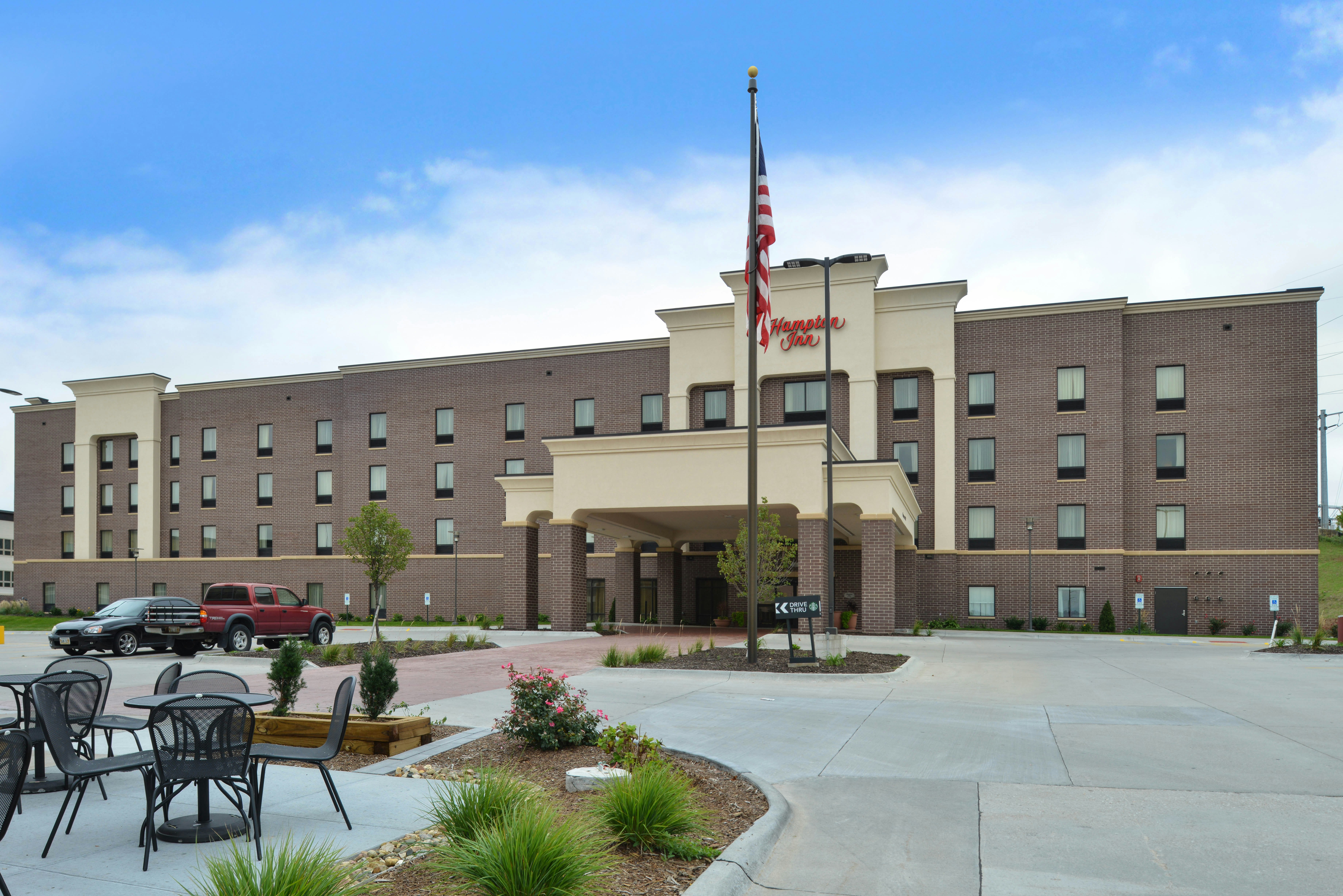 HAMPTON INN OMAHA MIDTOWN-AKSARBEN AREA 50/50