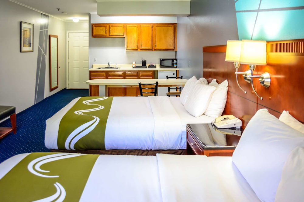 Quality Inn Merrimack - Nashua, NH 8/30