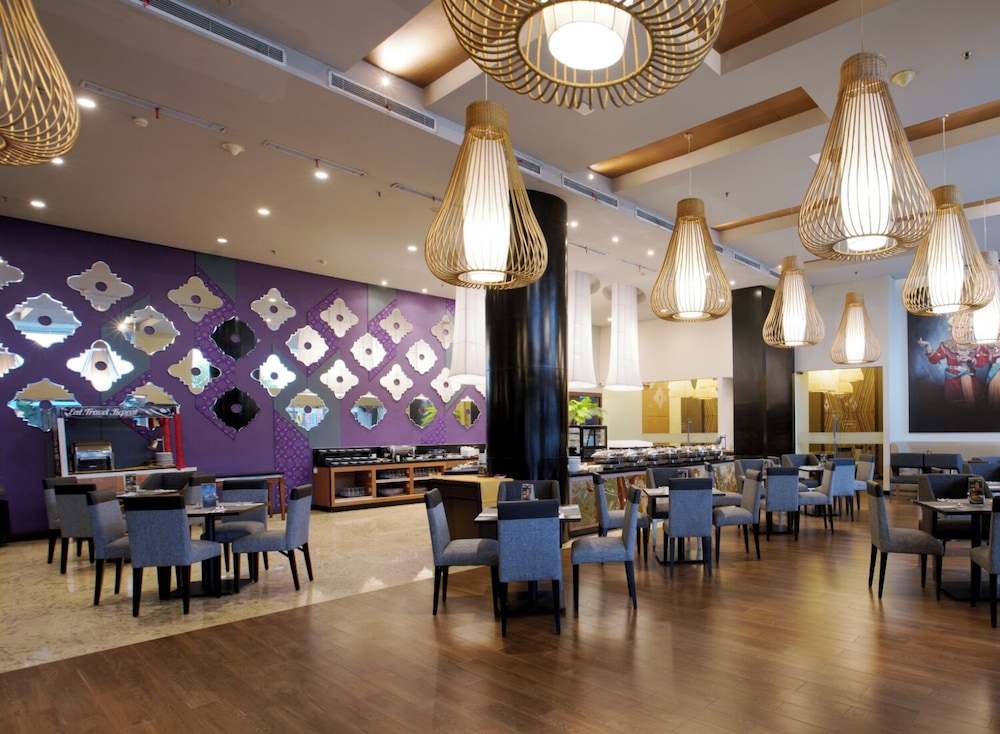 Aston Jambi Hotel & Conference Center 92/105