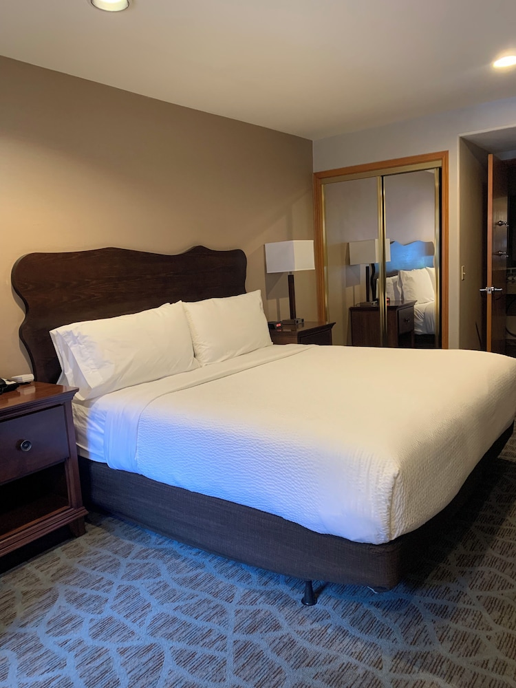 Holiday Inn Express South Lake Tahoe 24/60