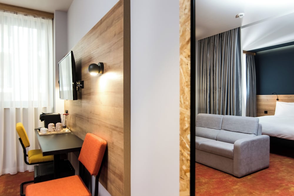Ibis Styles Tbilisi Mziuri Park 25/37