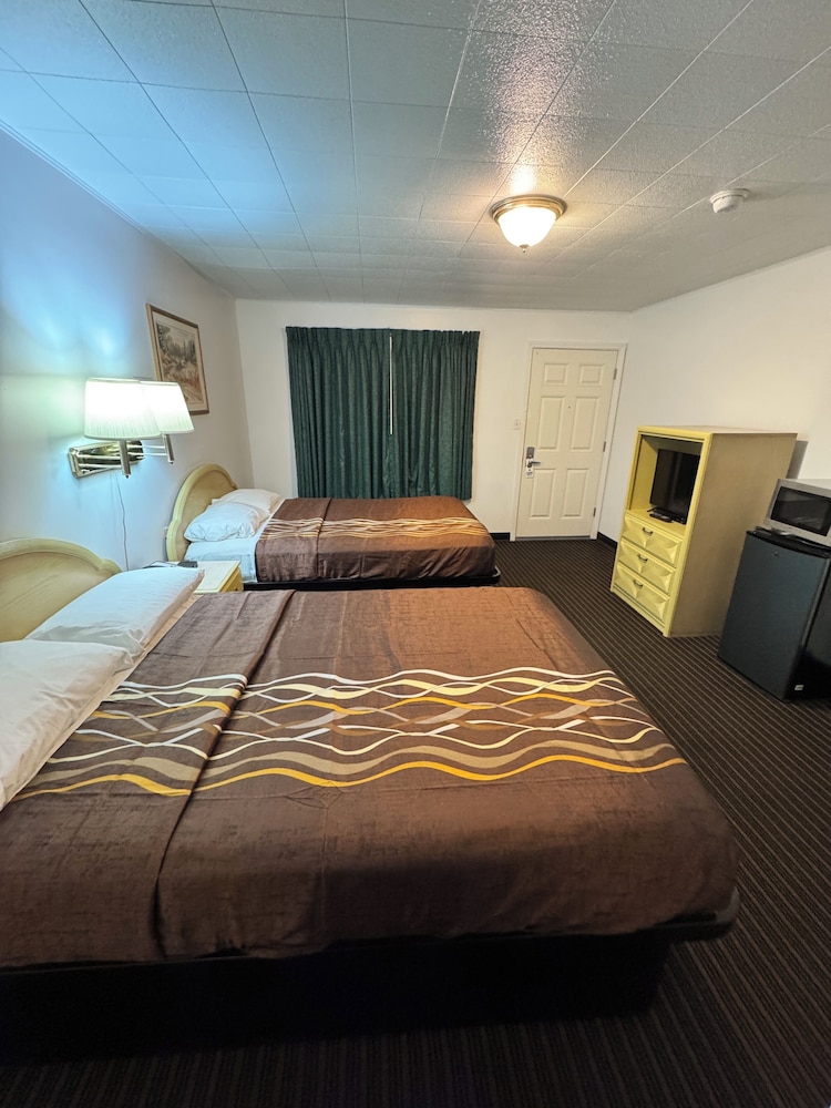 Motel Garberville 21/65