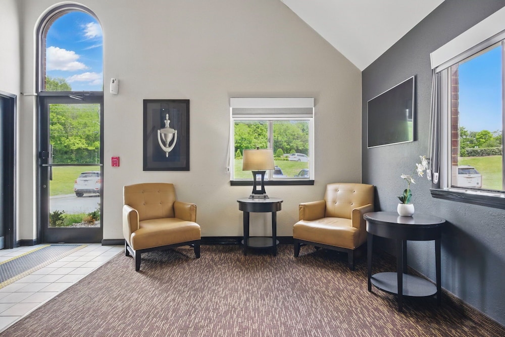 Extended Stay America - Nashville - Airport - Elm Hill Pike 30/46