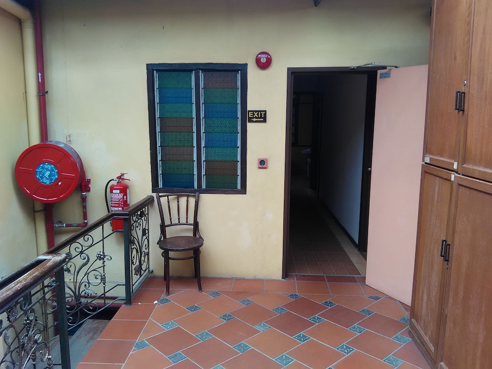 Kuching Waterfront Lodge 26/40