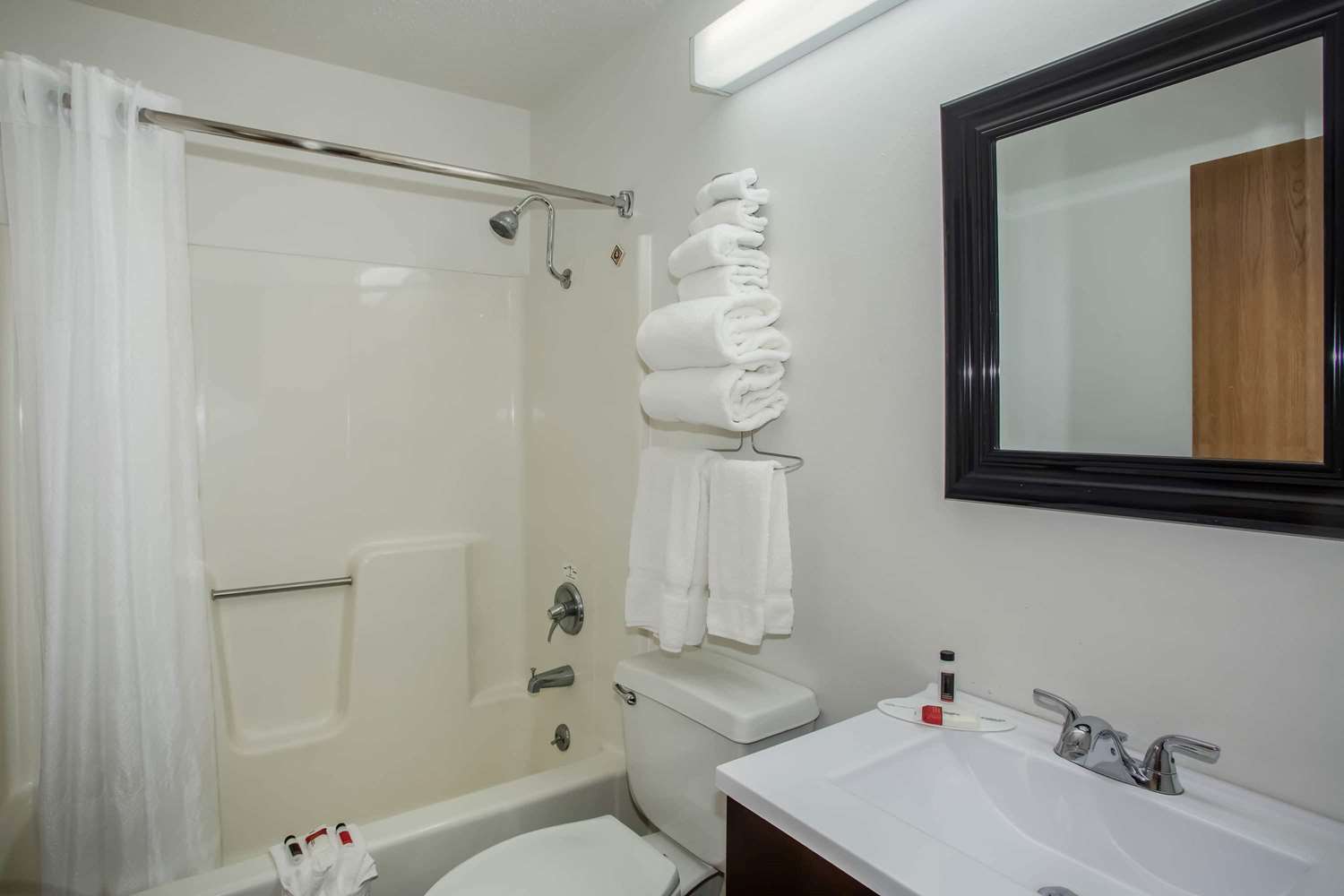 Super 8 by Wyndham Washington 28/32