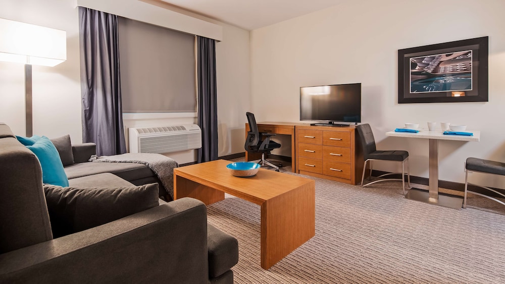 Executive Residency By Best Western Calgary City View North 37/59