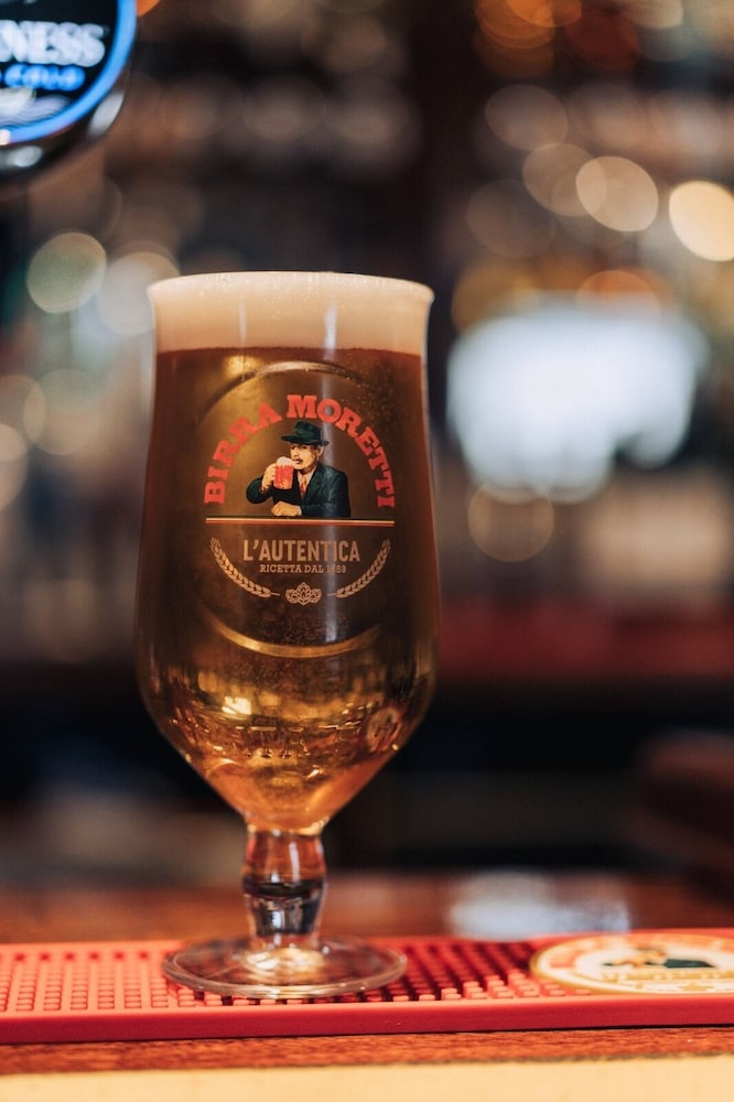 The Bull Inn 17/50