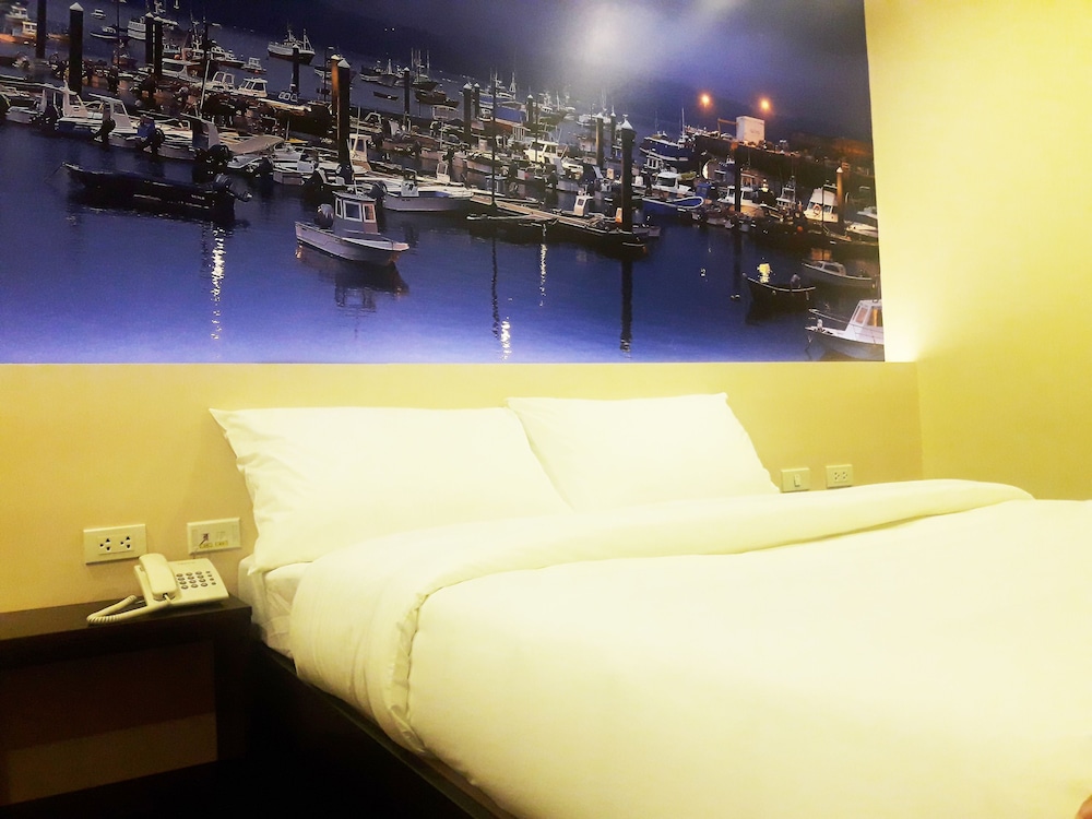 Sugbutel Family Hotel 43/50