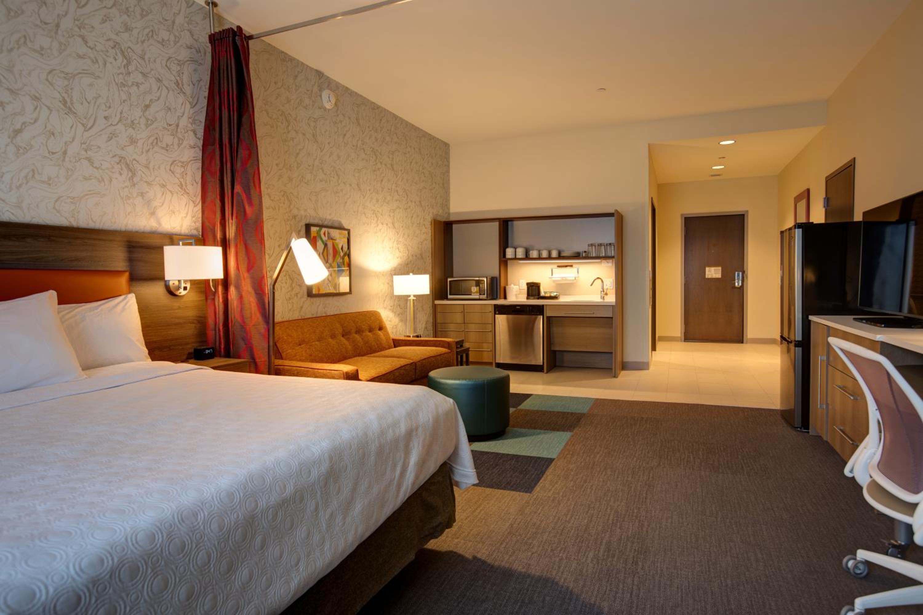 STUDIO, SUITE, KING BED, ACCESSIBLE