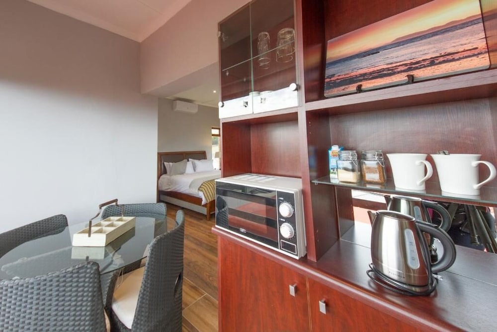 @Abelia Guest House 44/46