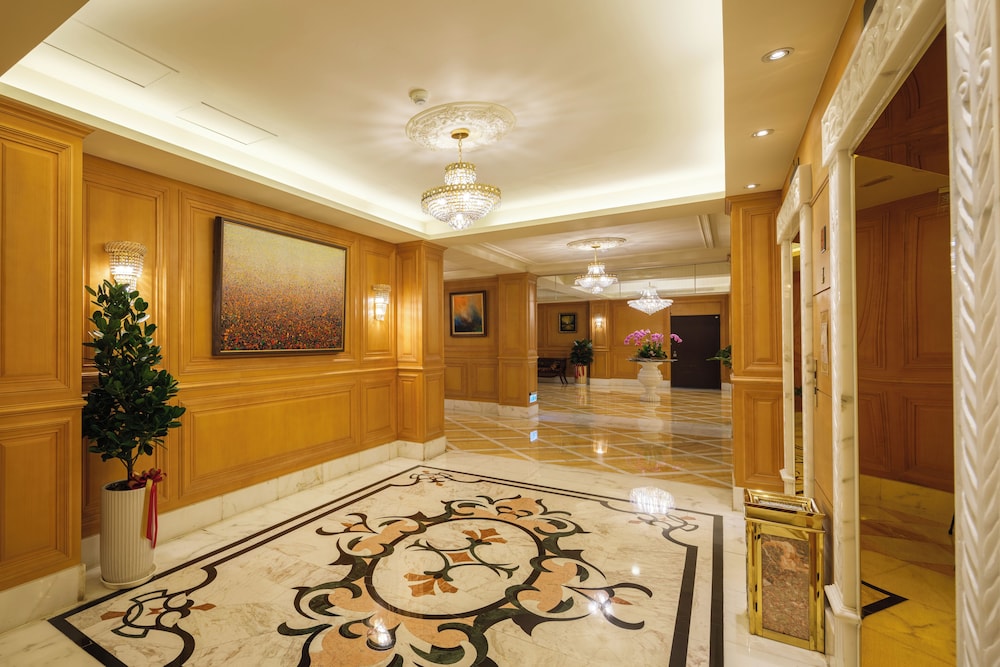 Grand Pleasure Spring Hotel 9/50