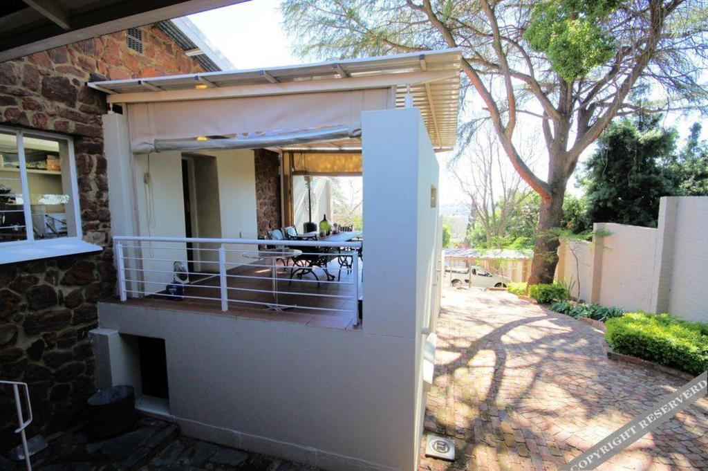 Stay 2 Live Groenkloof 1/29