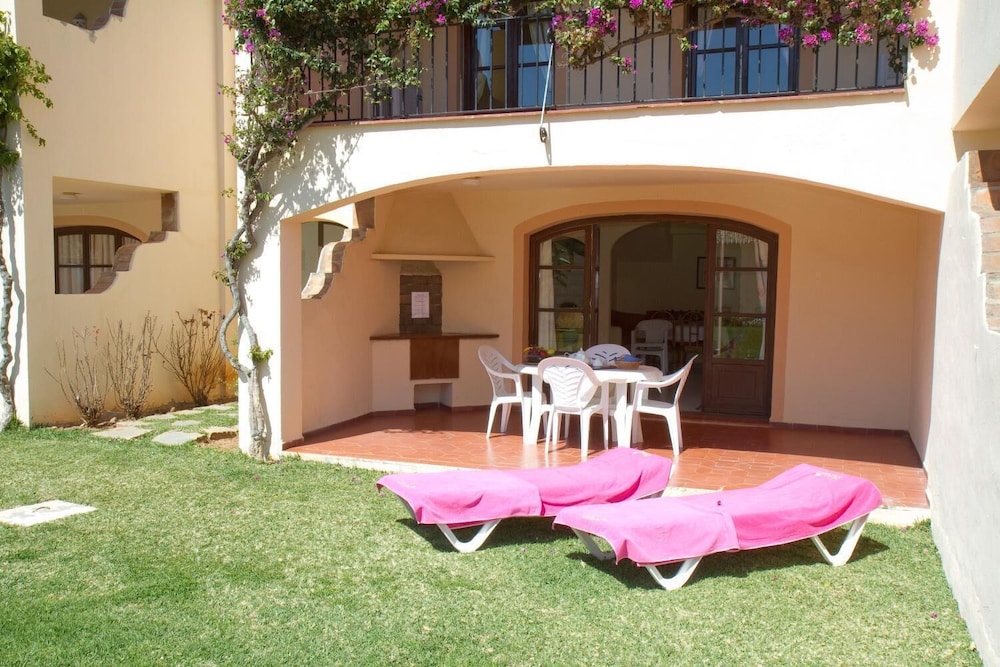 Apartamentos Playa de Toro 40/50