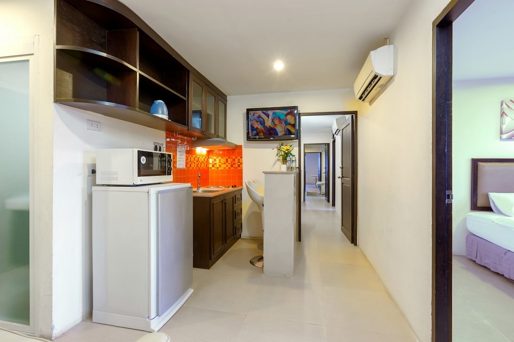 Yes O Tel Pattaya By Benya 16/25