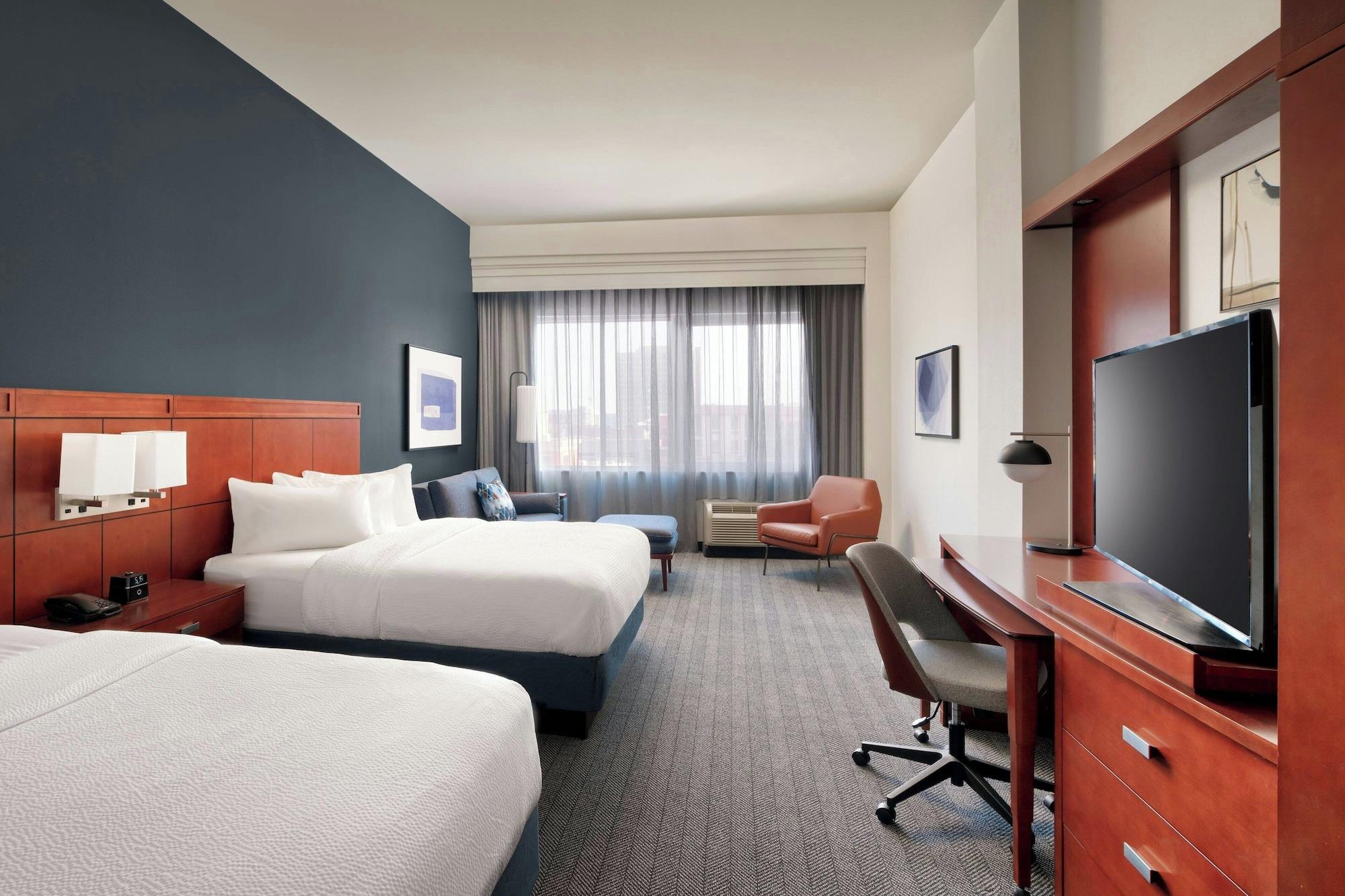Room, Multiple Beds