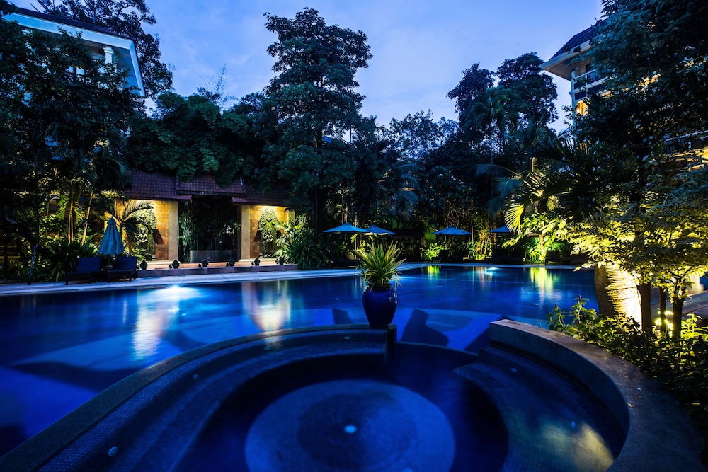Prince Angkor Hotel and Spa 71/74