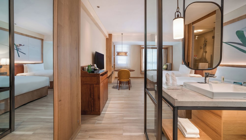 غرفة قياسية بسريرين مزدوجين، Holiday Inn Jilin Beidahu 3/3