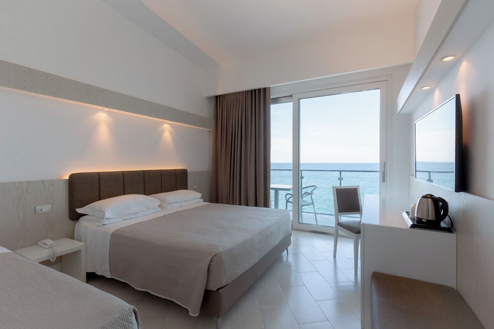 Hotel Giosue A Mare 18/50