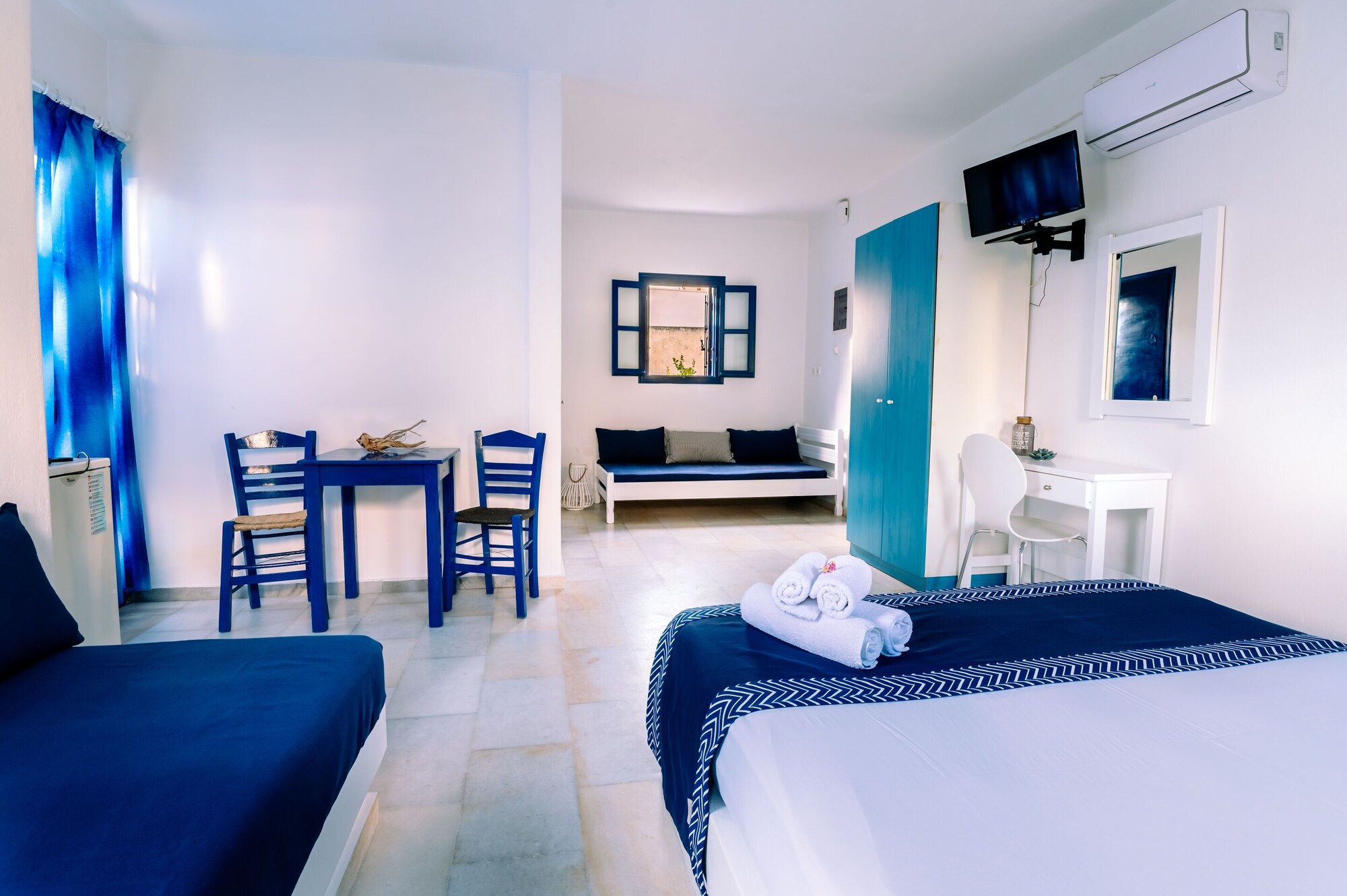 STANDARD, QUADRUPLE, DOUBLE AND TWIN BEDS