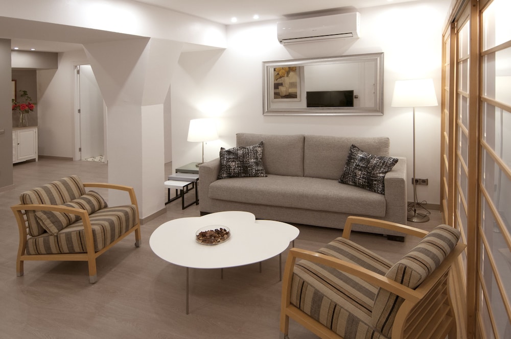 Serennia Apartments Ramblas-Pl.Catalunya 30/50