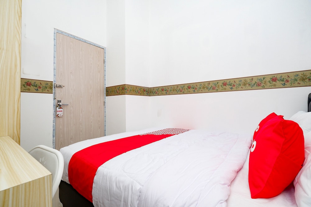 OYO 2782 Puspa Residence 25/48