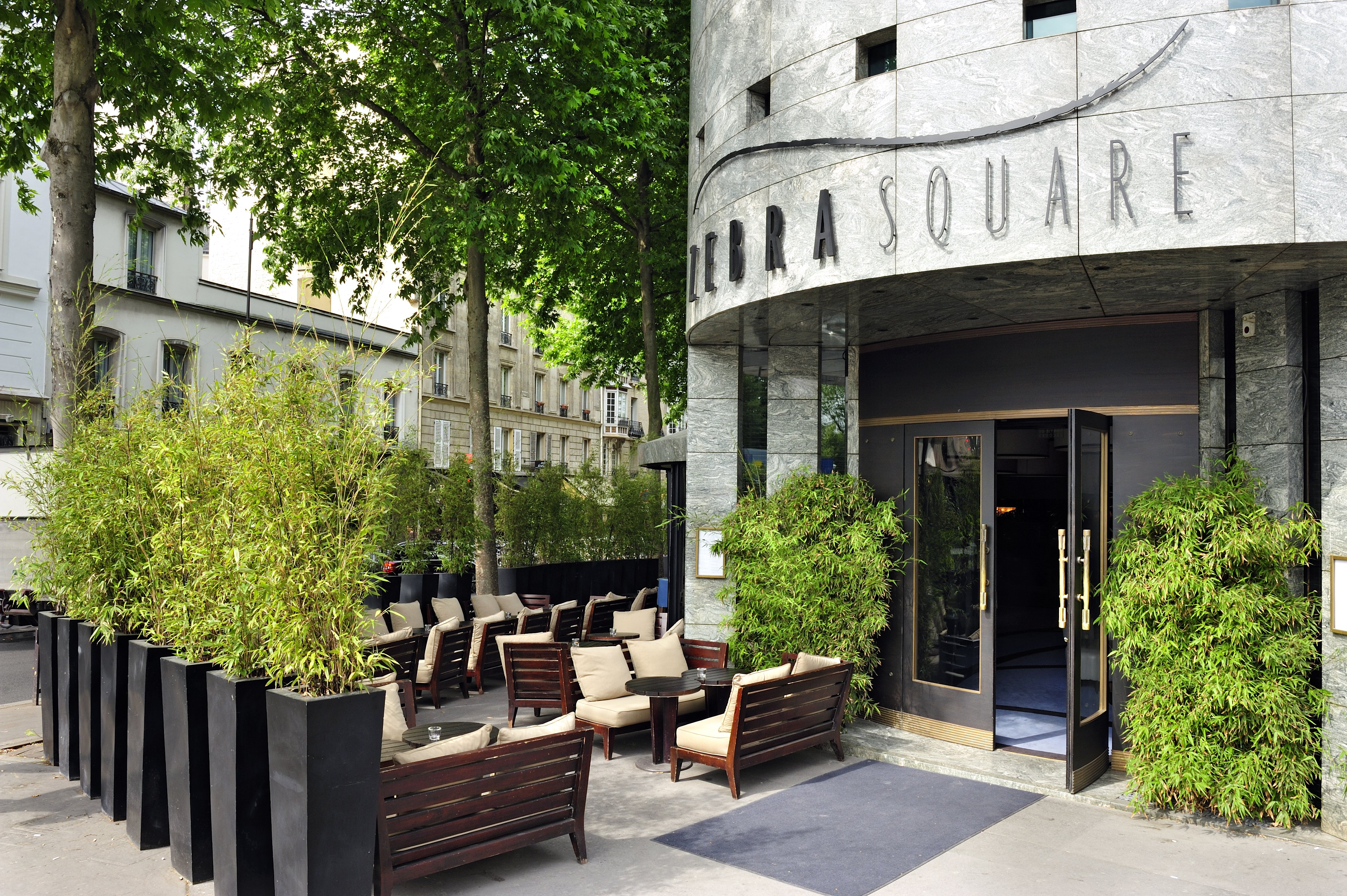 HOTEL SQUARE 48/50